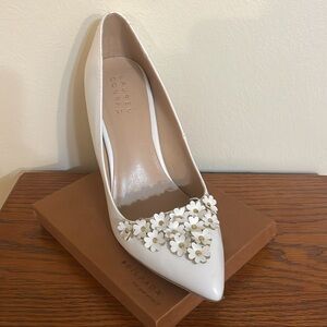 Lauren Conrad White size 8.5, 4 inch heel